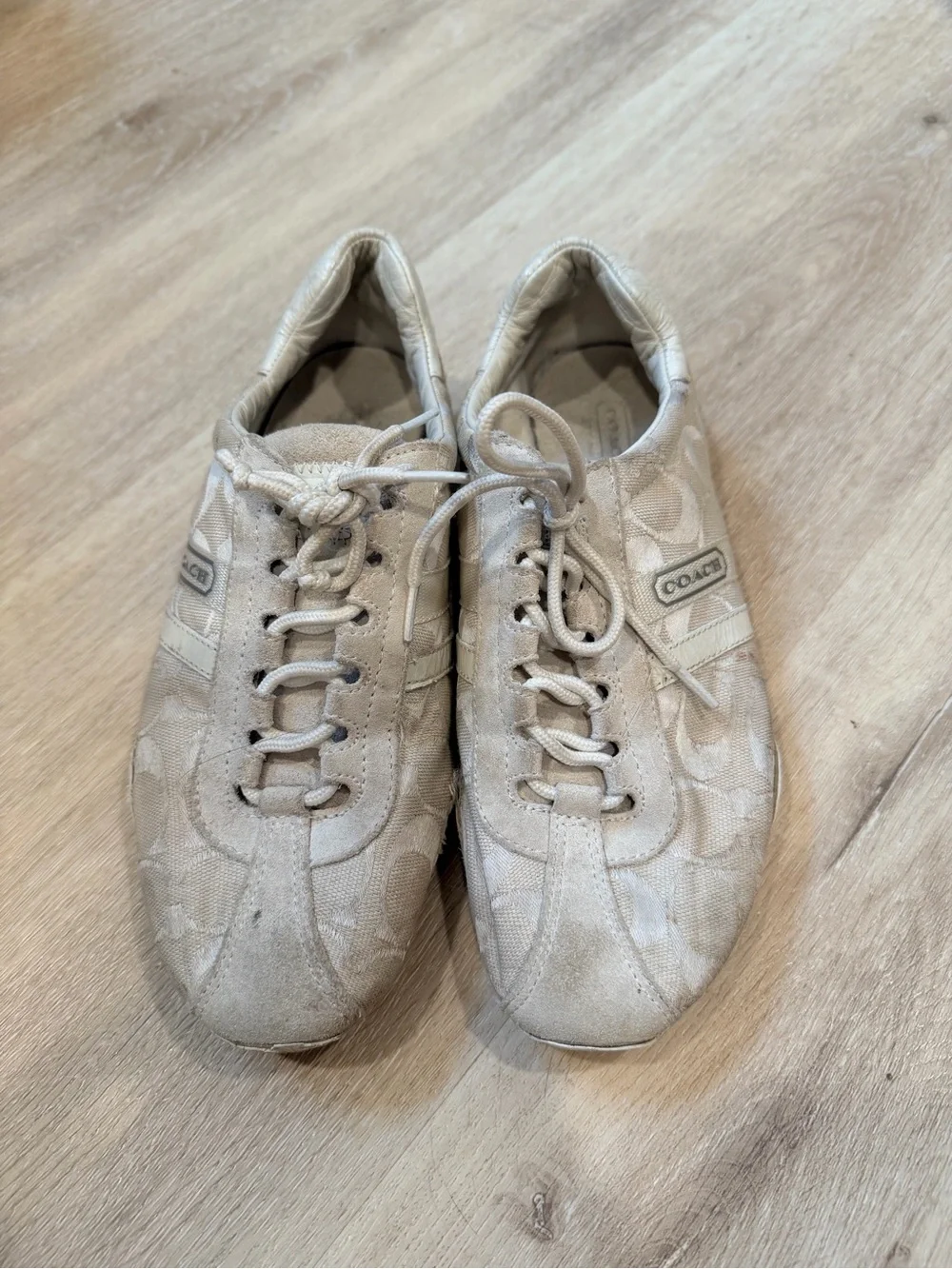 Coach Signature Canvas Sneakers Women's Size 7 Cream Y2K Lace Up Shoes